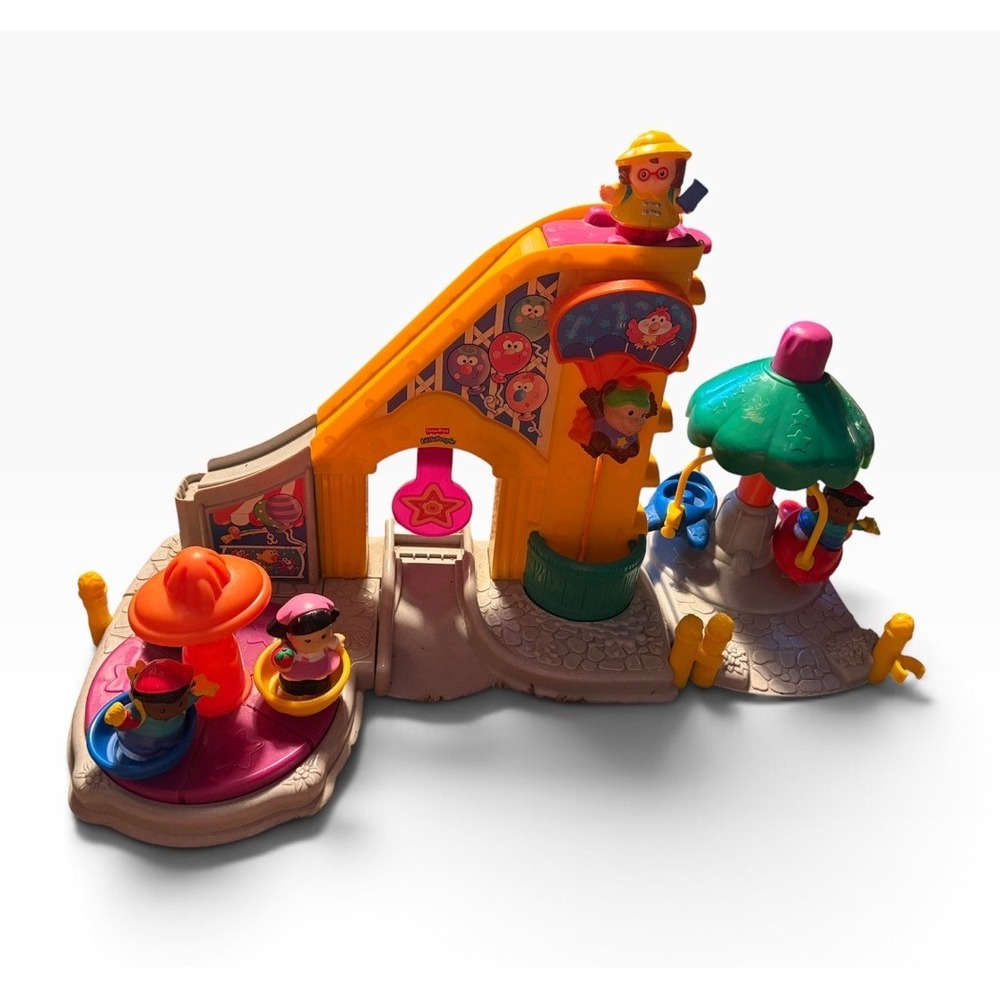 2003 Fisher-Price Little People Carnival Amusement Playset With People